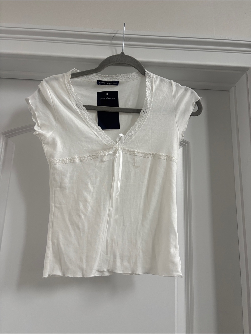 Brandy Melville White Lace-Trim Tie-Front Camisole NWT